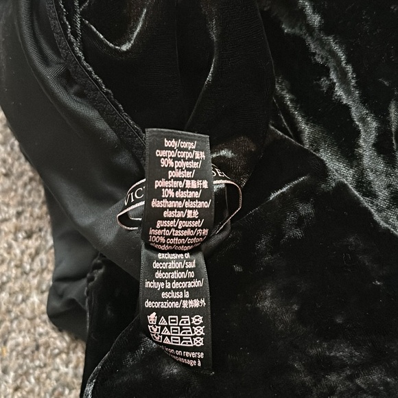 Victoria’s Secret bodysuit XS Velvet thong - Picture 12 of 12